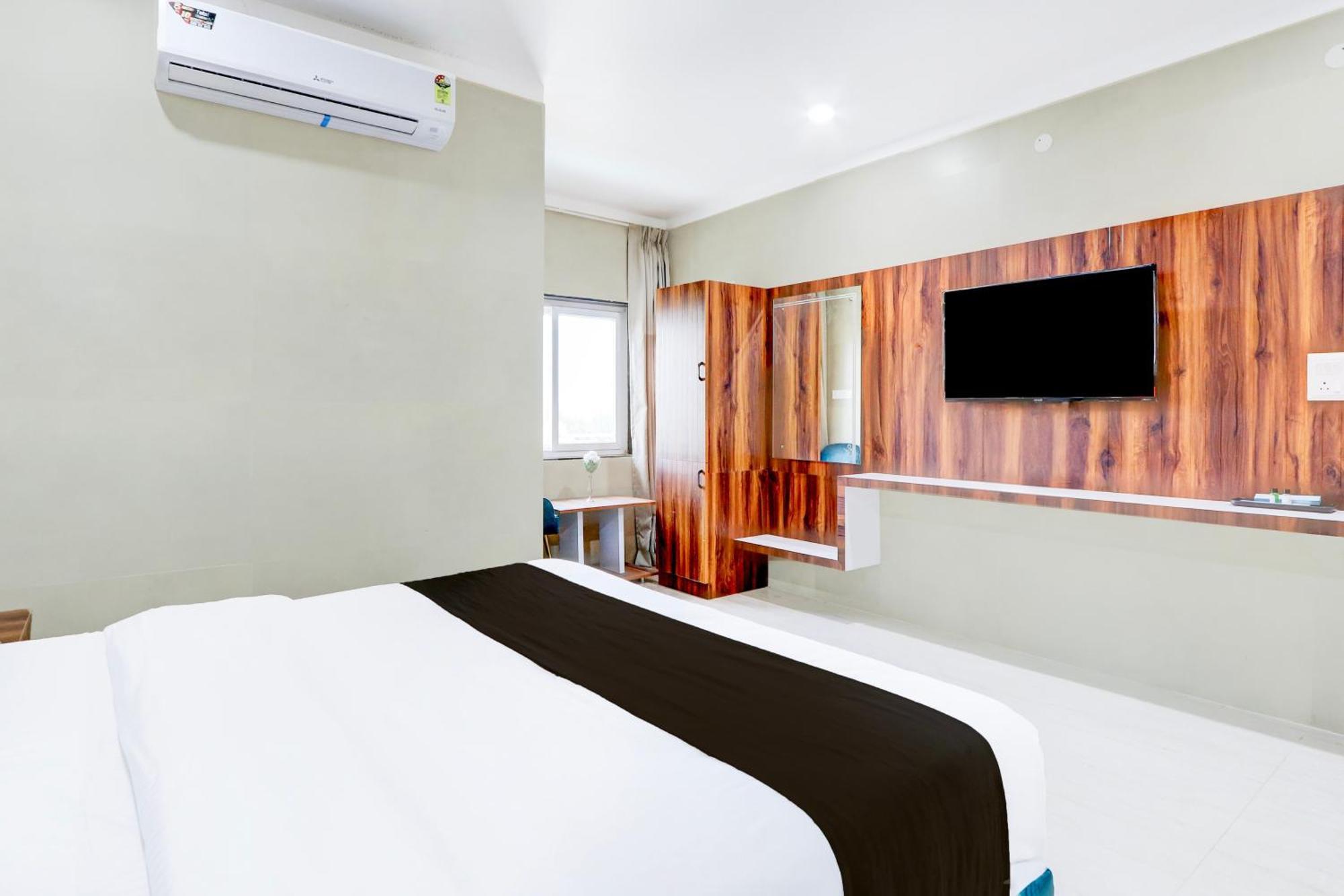 Hotel O Pr Grand Khammam Εξωτερικό φωτογραφία