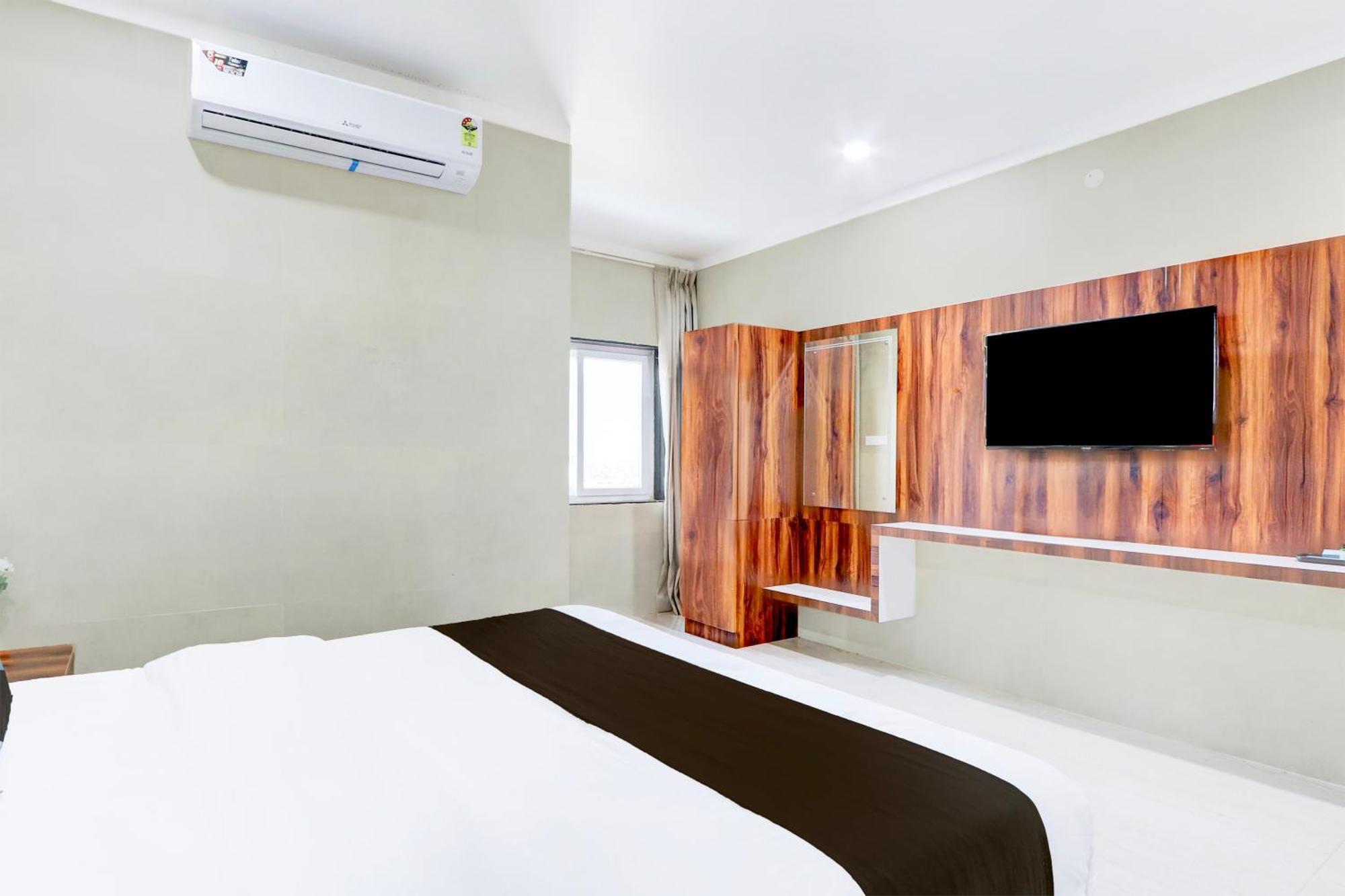 Hotel O Pr Grand Khammam Εξωτερικό φωτογραφία
