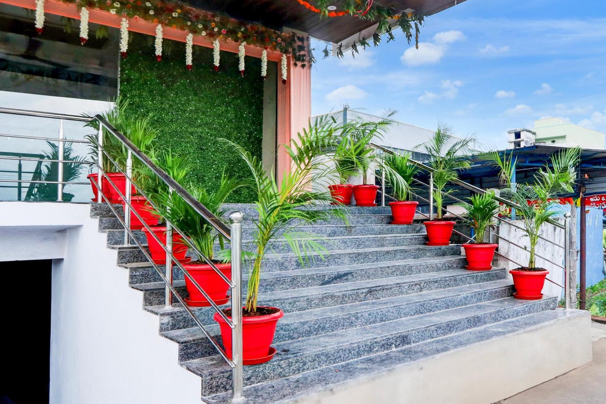 Hotel O Pr Grand Khammam Εξωτερικό φωτογραφία