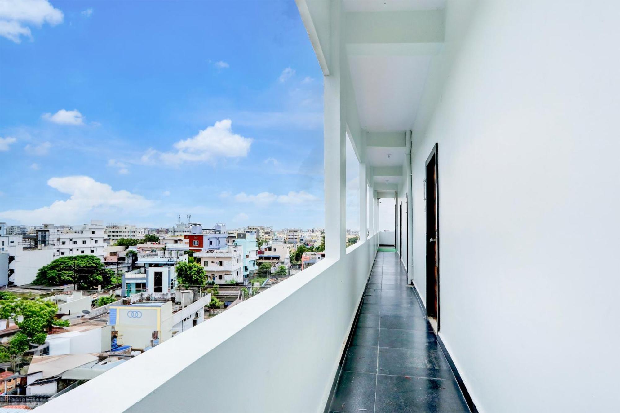 Hotel O Pr Grand Khammam Εξωτερικό φωτογραφία